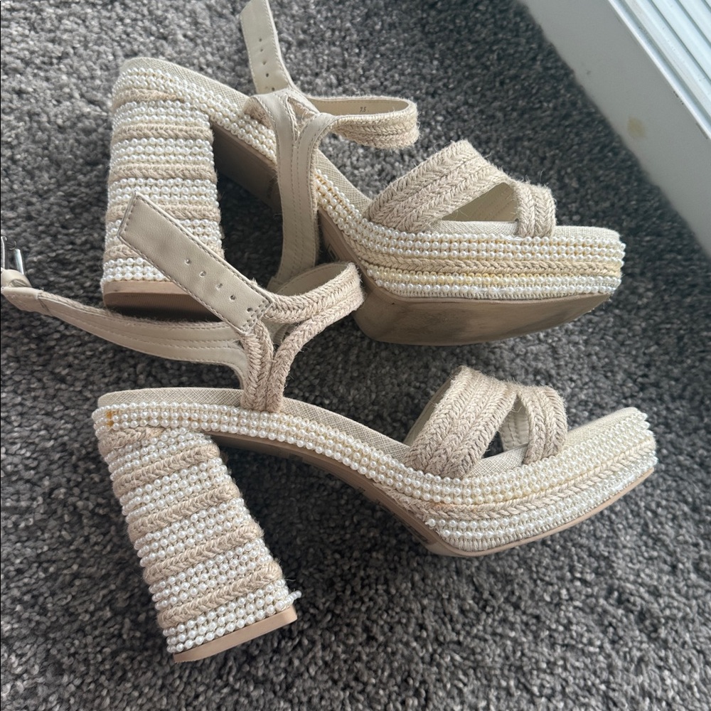 Dolce Vita pearl platform sandals - Picture 5 of 7